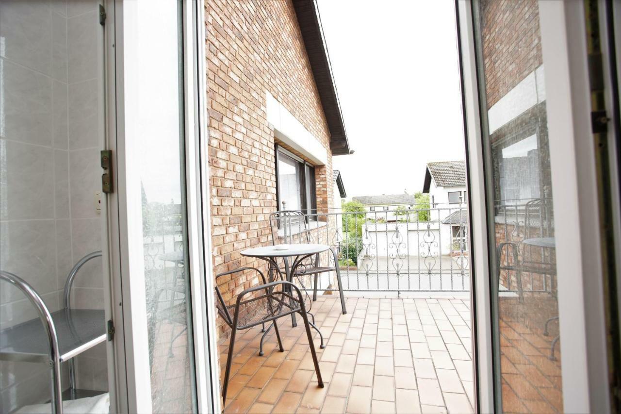 Gaestehaus Am Vogelsang Kerpen  Extérieur photo